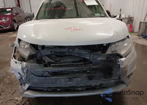 2017 Mitsubishi Outlander Es z USA, uszkodzony, nr VIN JA4AZ2A39HZ022529